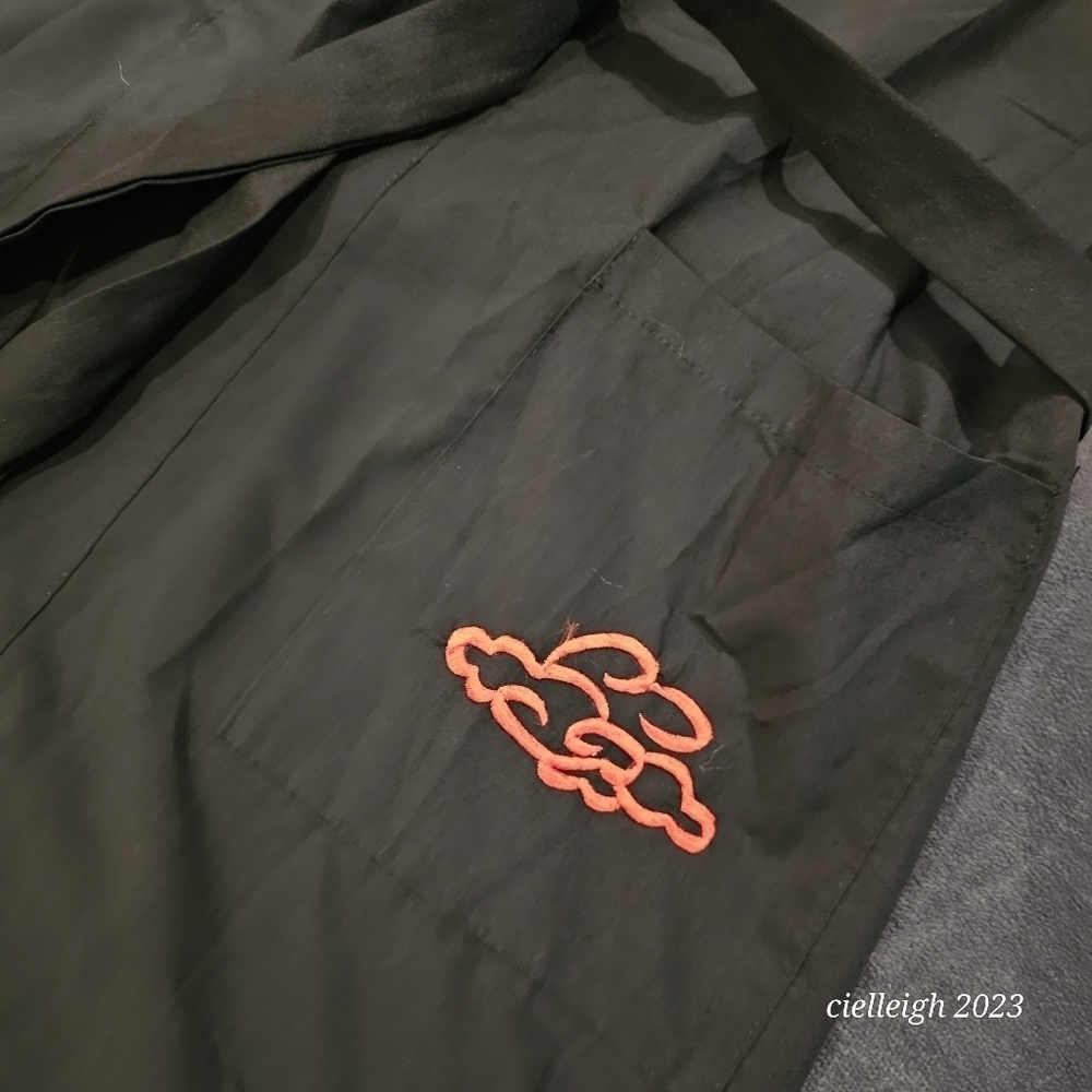 💥4 for $25💥 Dragon Embroidered Robe - Picture 2 of 7